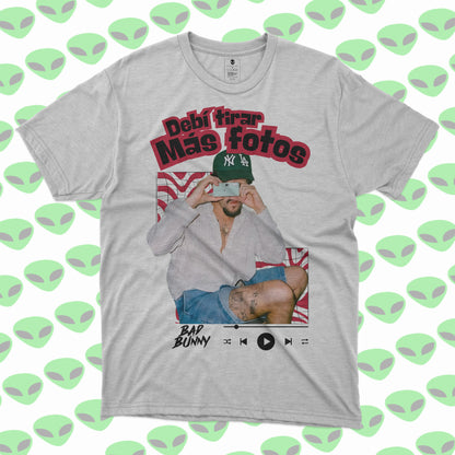 Playera Bad Bunny Debí Tirar Más Fotos Cámara Retro