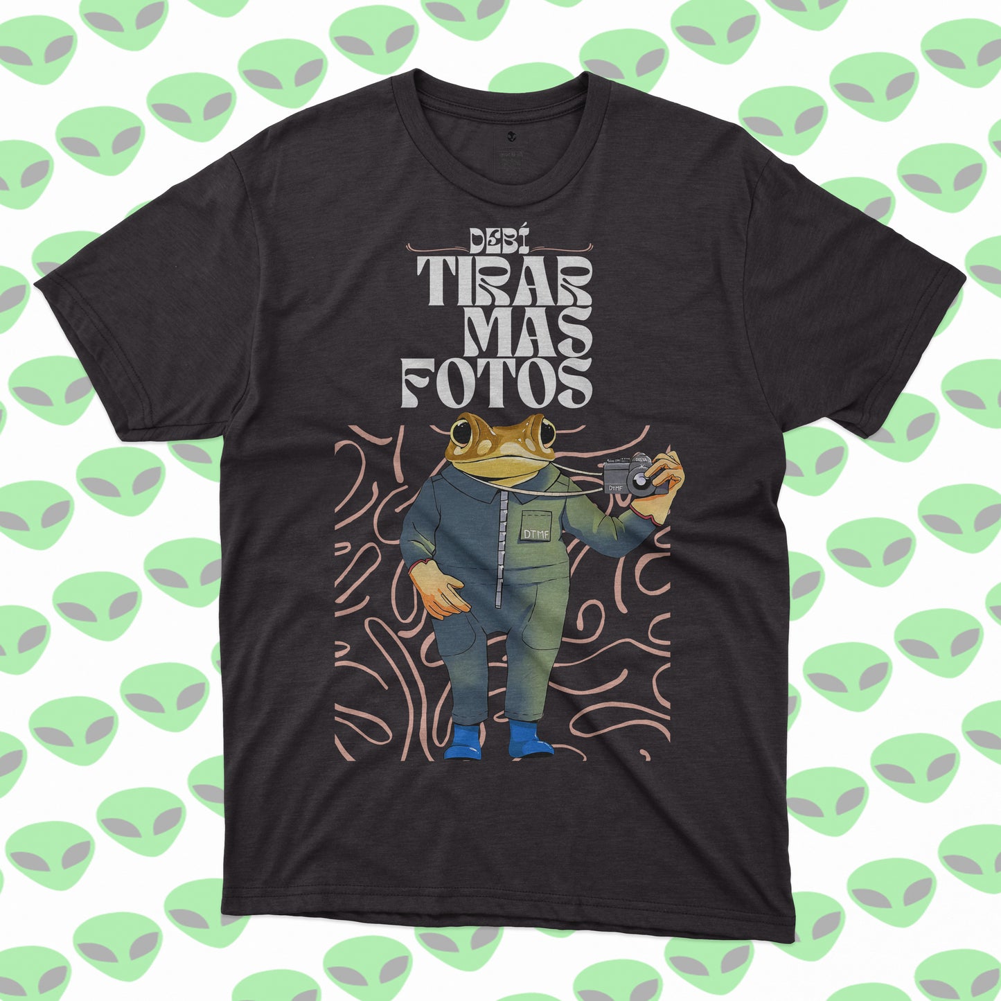 Playera Bad Bunny Rana DtMF Cámara